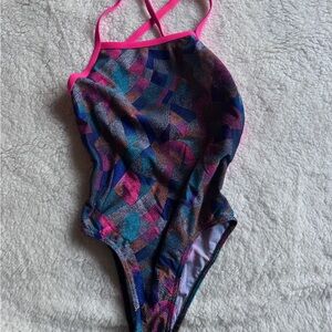 Like new Funkita - On Point - Girls Strapped In One Piece - size 28 (12)